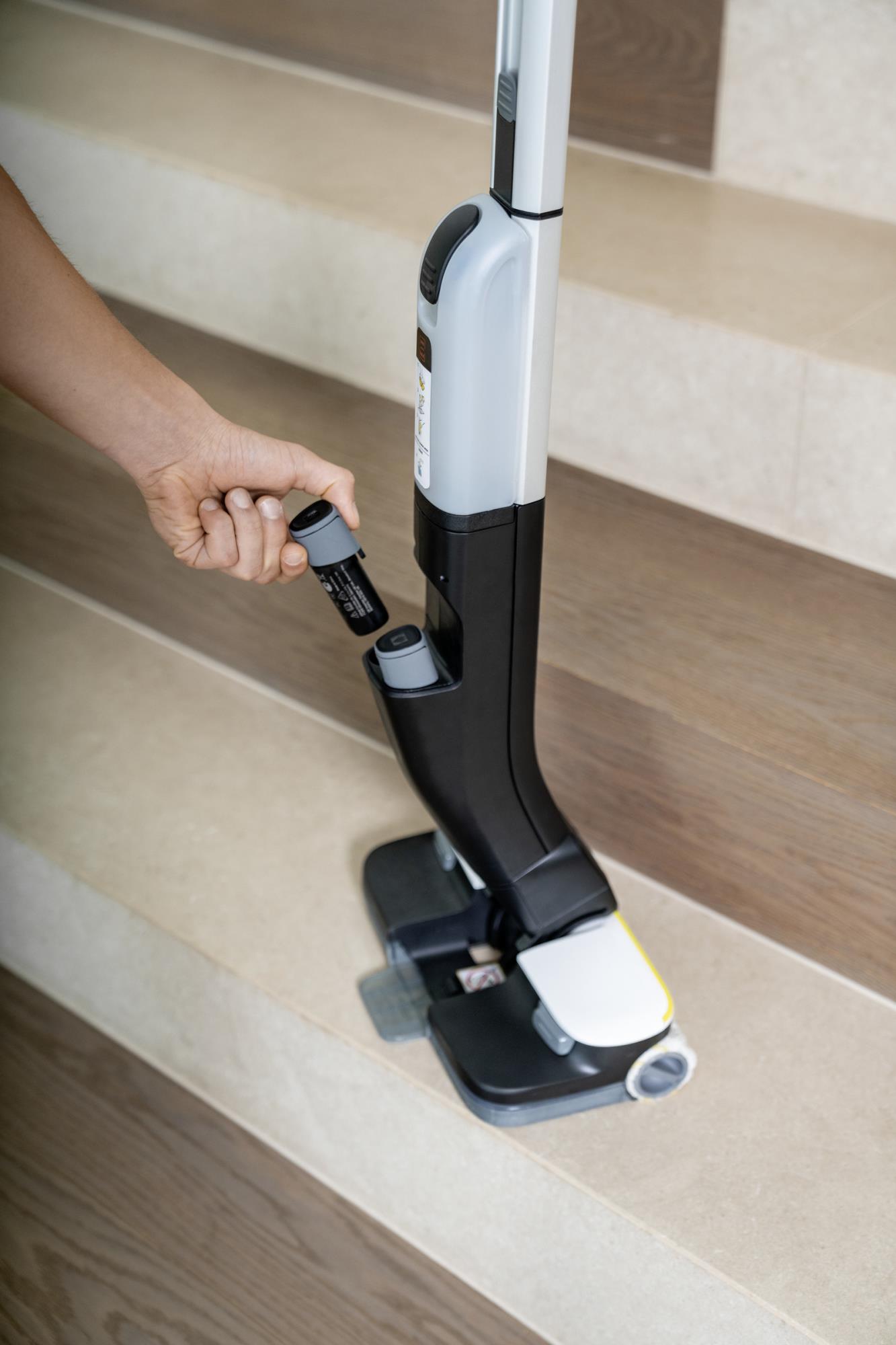 Vacuum Cleaner KARCHER Hard floor cleaner FC 4-4 Battery Set 4B Duo Noise 57 dB Weight 3.4 kg 1.056-406.0 - Image 5