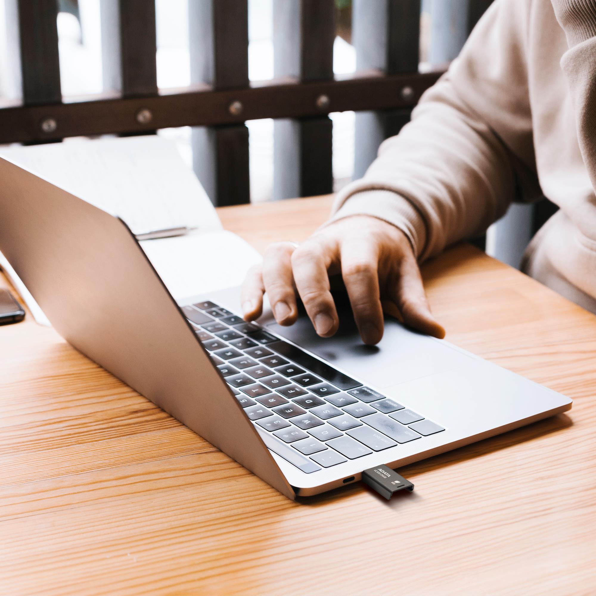 MEMORY DRIVE FLASH USB3.2 256G/BLACK UC320-256G-RBK/BK ADATA - Image 10