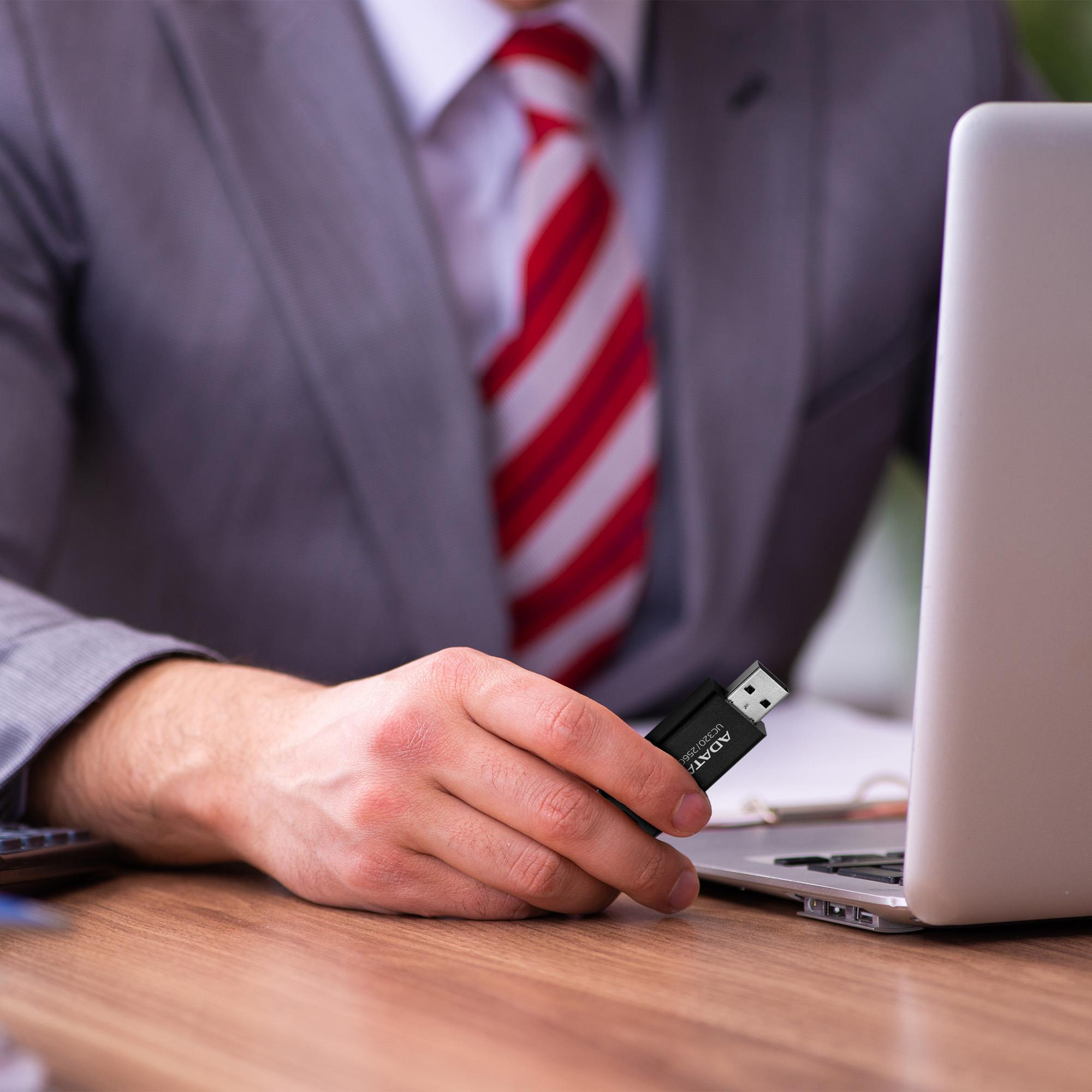 MEMORY DRIVE FLASH USB3.2 256G/BLACK UC320-256G-RBK/BK ADATA - Image 8